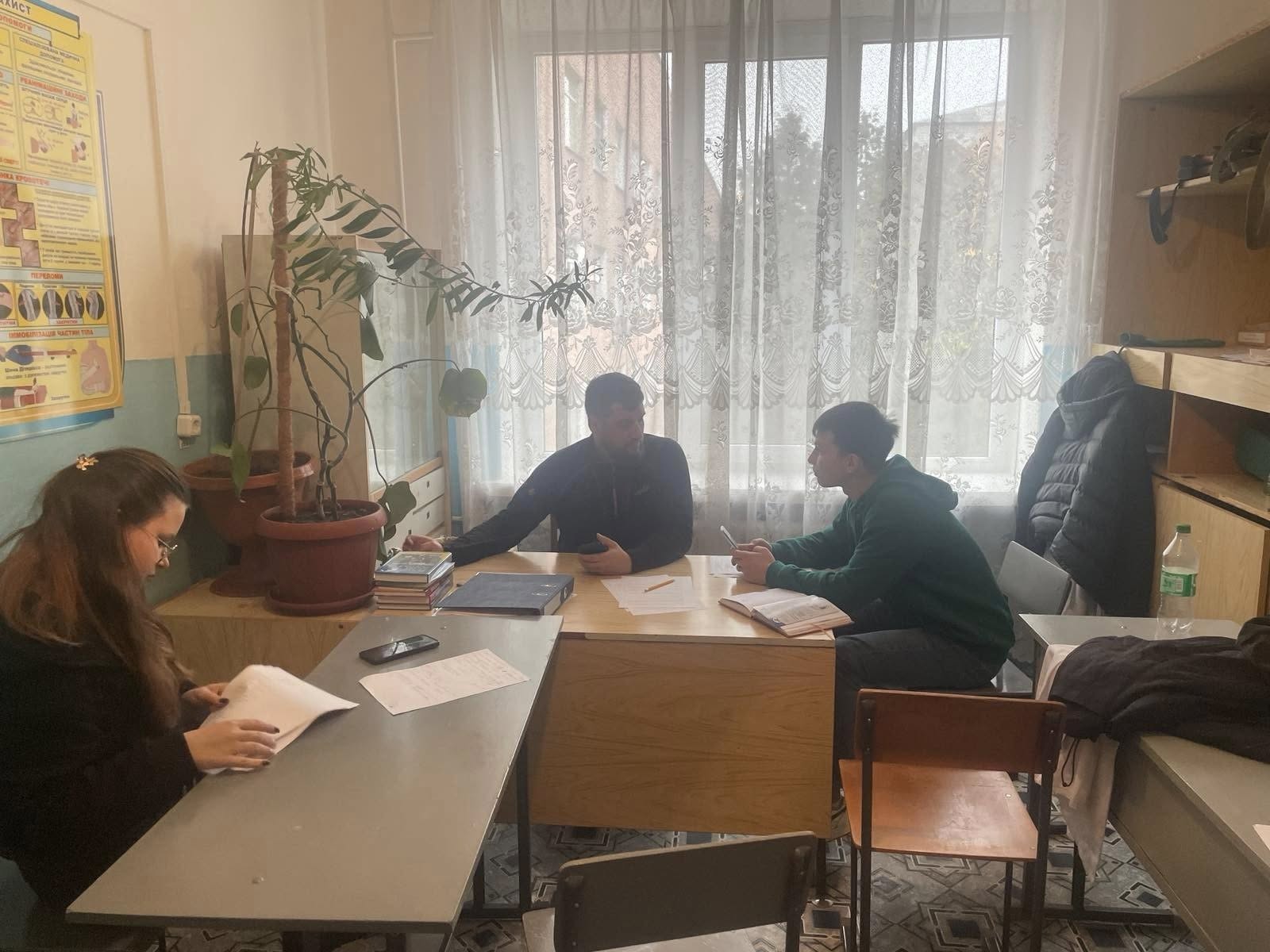 Виграний грант— це не лише визнання успіху студентської команди,а й велика відповідальність.Сьогодні наші переможці,вперше зіткнулася з необхідністю закупівлі,що стало безцінним досвідом для студентів