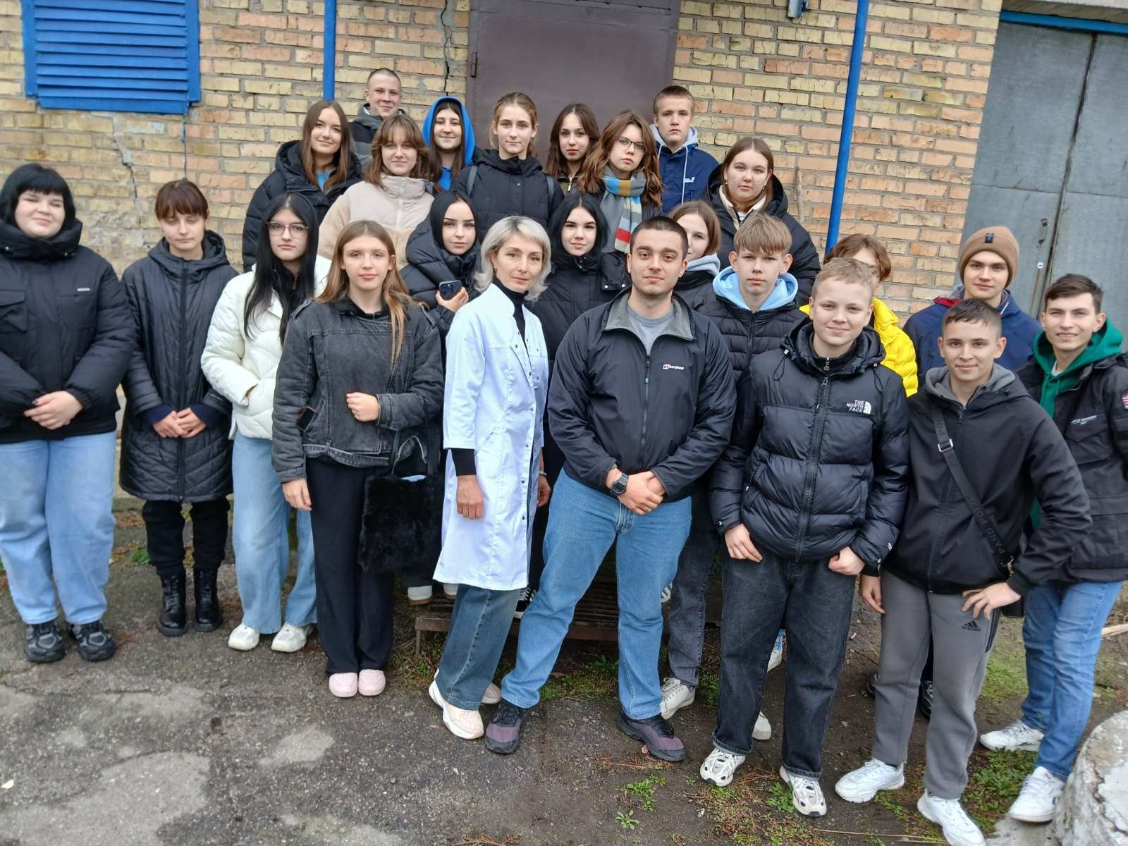 21 жовтня, здобувачі освіти першого курсу під супроводом викладача біології, основ екології та профілактичної медицини Салобути Тетяни Вікторівни, здійснили навчальну екскурсію на очисні споруди міста