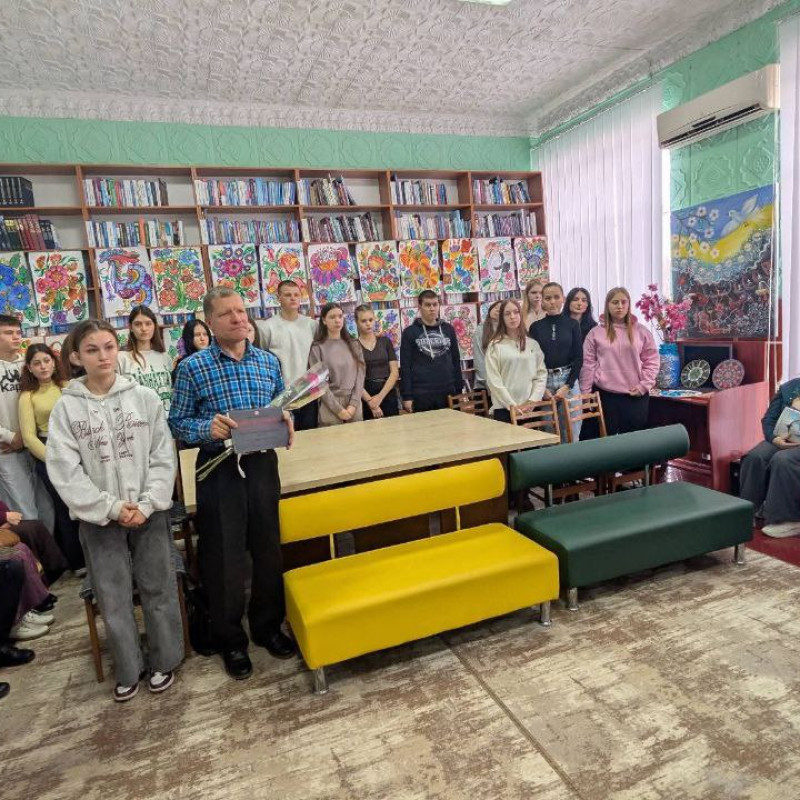 19 листопада на передодні святкувння Дня Гідності та Свободи відбулася призентація книги "Рядки Незламності"